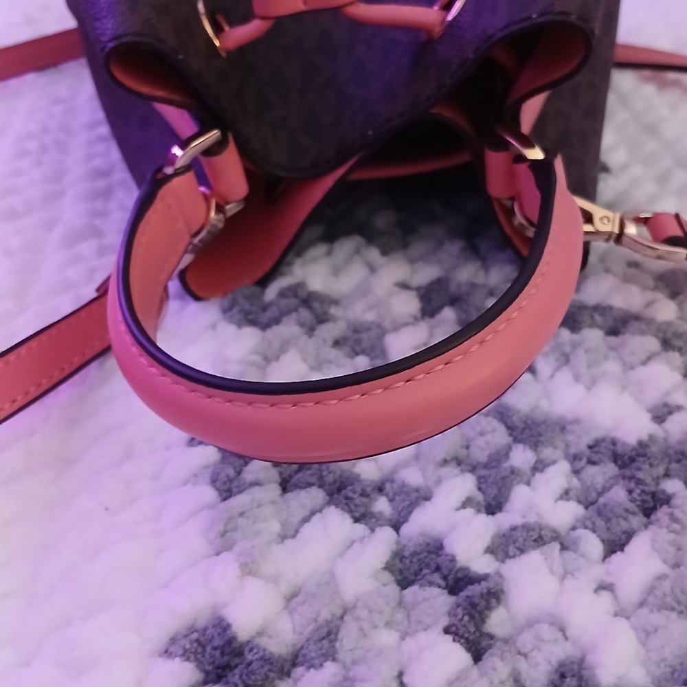 Authentic Michael Kors Extra-Small Monogram Bucket Bag - Picture 7 of 8